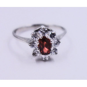 Ring mit Rubin und...