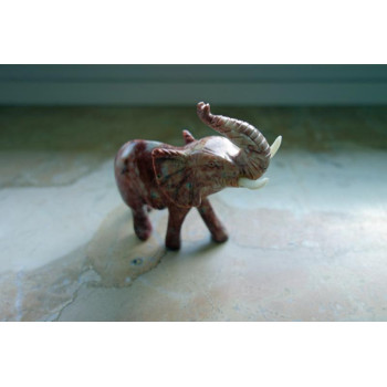 Elefant aus Karneol Stein...