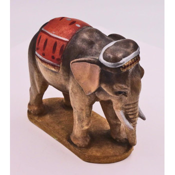 *Elefant auf Sockel mit...