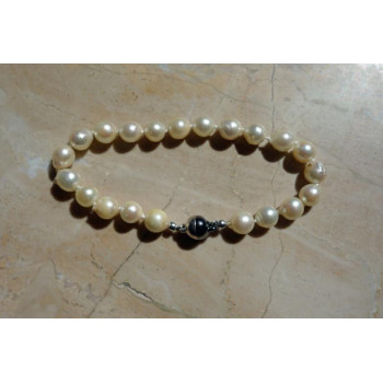Armband mit 21 Perlen und...